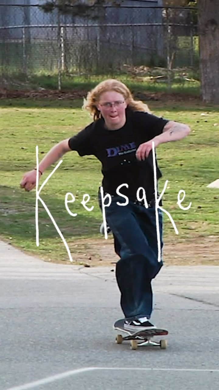 のインスタグラム：「Proudly announcing the long awaited premiere of Keepsake, a film by @shariwhite. Coming to Thrasher on September 26th」