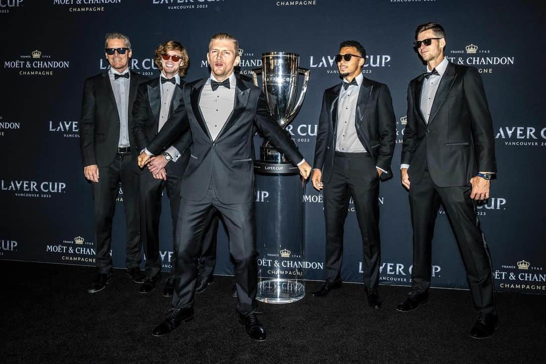 フベルト・フルカチュさんのインスタグラム写真 - (フベルト・フルカチュInstagram)「Ready for the competition 😎  #LaverCup」9月23日 2時46分 - hubihurkacz