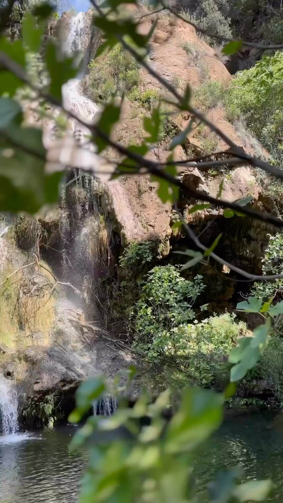 Instagramersのインスタグラム：「Enjoy @igers_sardegna   “In attesa che si compia la magia”   Oggi il best of #ioscelgolasardegna va a Massimiliano di @inmyislandsardinia che ci fa desiderare la pioggia ricordandoci che sta per iniziare il periodo delle cascate!   Oggi lui ci porta a Escalaplano nella bellissima cascata di Abellada.  Anche voi state aspettando la pioggia per andare alla ricerca delle cascate?   Ancora complimenti @inmyislandsardinia 👏🏻👏🏻👏🏻  Selezione a cura di @antonellamarteddu92  . . . . . .  . .  #escalaplano  #abellada #cagliari  #sardinia #sardegna #italia #italy #sardegna #sardinia  #ilgustodiviaggiare #viaggiaresottocasa #sardegnaofficial #italy #italysegreta  #sardiniaexperience #weareigersit #ilmioritmolento #poetryofsimplethings #rincorrerelabellezza #italymagazine #living_italia #cascate #villaputzu #waterfall💦 #cascatesardegna #igerstube #igers」