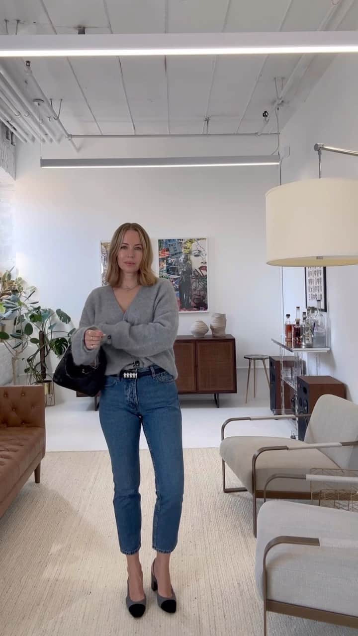 Helena Glazer Hodneのインスタグラム：「Five different fall outfits using five @sezane pieces, accessories not included. This is one example of how having just a few closet staples (blue jeans, black trousers, white button down, cardigan and potentially a skirt) can do so much for your wardrobe. #sezane #sezanelovers #wardrobestaples」