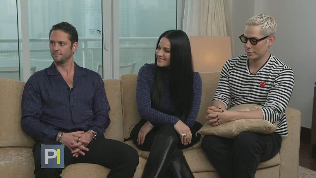 Primer Impactoのインスタグラム：「📌En medio de su gira por EEUU, hablamos con varios integrantes de RBD. Verán sus reveladoras confesiones en exclusiva.  📺 Más en #PrimerImpacto a las 5pm/ 4C por @univision」