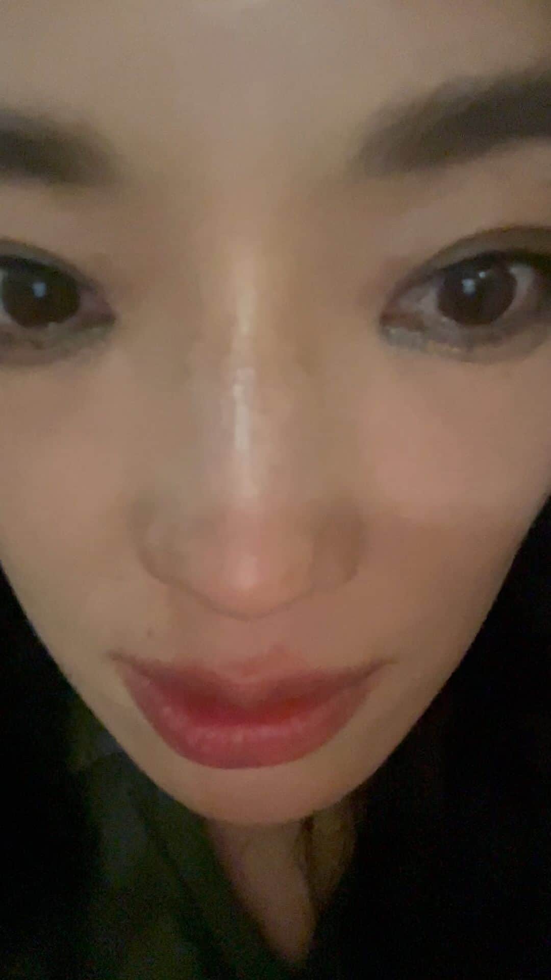 スー・チーのインスタグラム：「晚安💤」