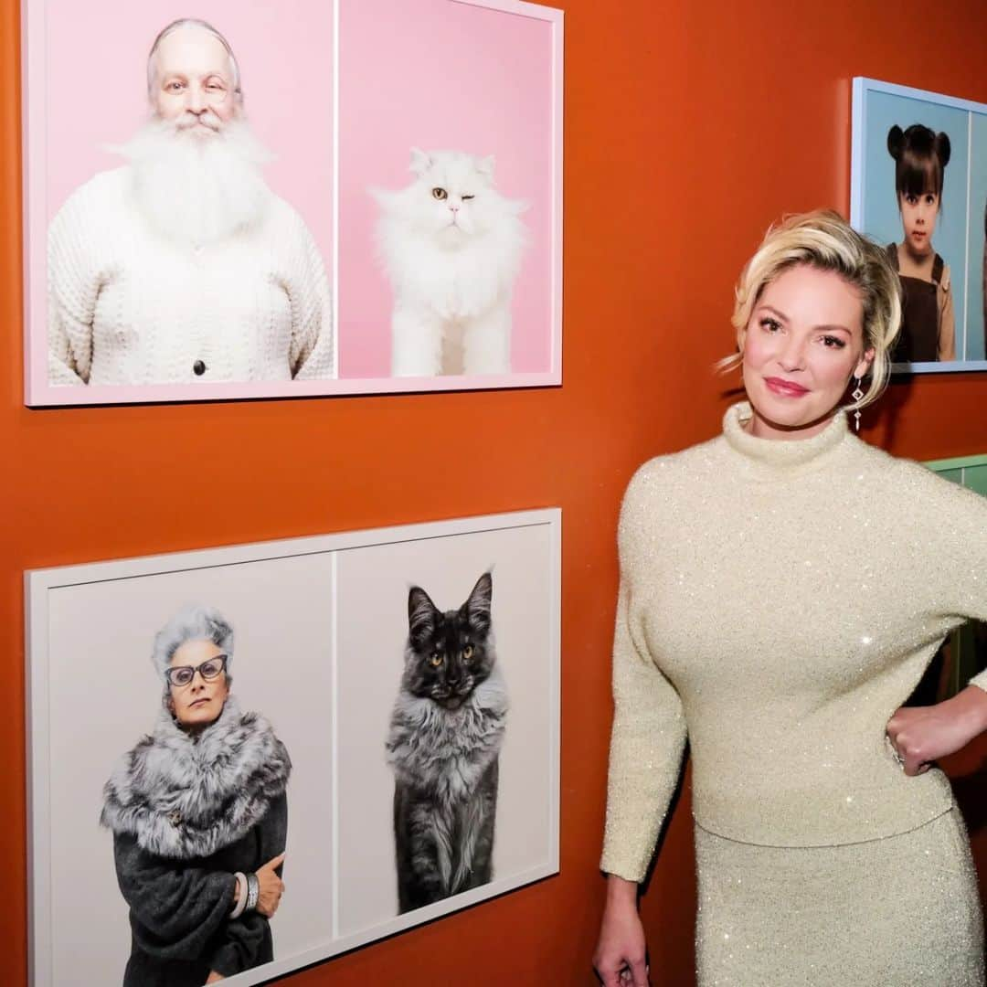 キャサリン・ハイグルさんのインスタグラム写真 - (キャサリン・ハイグルInstagram)「Thrilled to attend the opening event for the “Best In Show: Pets In Contemporary Photography” exhibition at @fotografiska.newyork last night with @badlandsranchpets Blown away by the talent of the 25 artists and how they've captured the essence of our beloved pets in culture. And... meeeting some of the furry attendees? Absolute highlight!!  Every ticket sold supports the work of the @jasonheiglfoundation Visit from now through January 2024 to experience mesmerizing images and make a difference for animals in need! #BestInShow #FotografiskaNY #NewYork   Stylist: @debswatson Photography: Ben Rosser/BFA.com」9月23日 5時51分 - katherineheigl