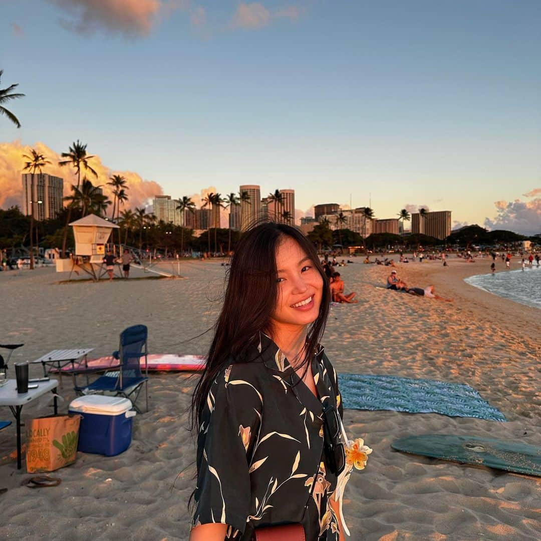 イ・ハイさんのインスタグラム写真 - (イ・ハイInstagram)「BdayVacay🦦⛱️💕」9月23日 6時05分 - leehi_hi