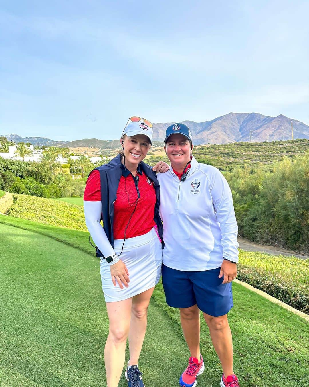 モーガン・プレッセルさんのインスタグラム写真 - (モーガン・プレッセルInstagram)「Red (Stacy’s Version) on Day 1 of the Solheim Cup! 🇺🇸 Red, white and blue because we never go out of style ❤️🤍💙 @dunninggolf」9月23日 6時36分 - mpressel