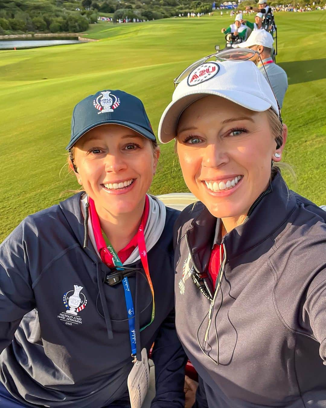 モーガン・プレッセルのインスタグラム：「Red (Stacy’s Version) on Day 1 of the Solheim Cup! 🇺🇸 Red, white and blue because we never go out of style ❤️🤍💙 @dunninggolf」