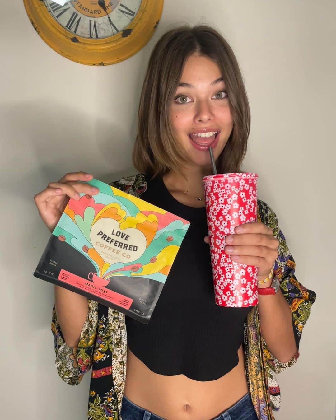 Laneya Graceさんのインスタグラム写真 - (Laneya GraceInstagram)「just discovered @lovepreferredcoffee and it is sooo good. i’m an iced coffee girlie but it is delicious hot and cold. we tried the light roast and it had so much flavor it was actually shocking. 10/10 def recommend」9月23日 7時15分 - official_laneya_grace