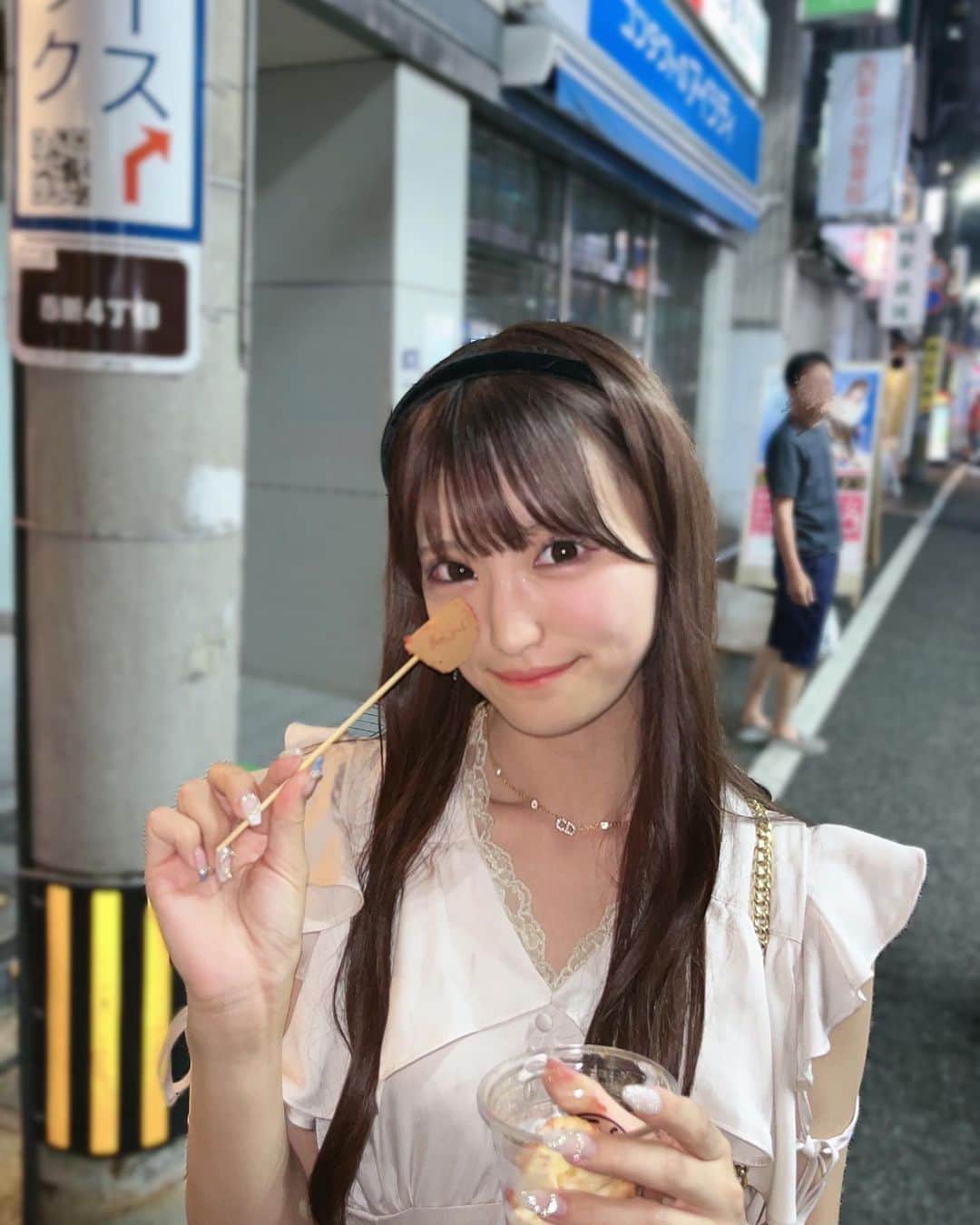 森平莉子さんのインスタグラム写真 - (森平莉子Instagram)「焼肉たべて、締めはりんごあめ🍎」9月23日 19時23分 - licojasmine2000