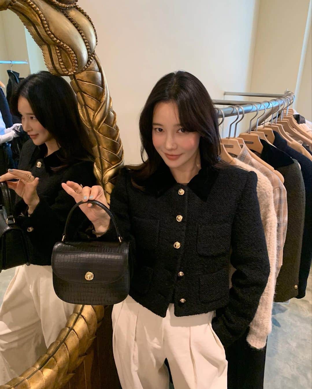 nanaさんのインスタグラム写真 - (nanaInstagram)「이렇게 잘하면 어똑하냐구 젤로!! 나 맨날 가도 되딩🖤 한남동 다시 오니 너무 좋다구  커피도 프로다 프로👍🏽」9月23日 18時05分 - luv__ribbon