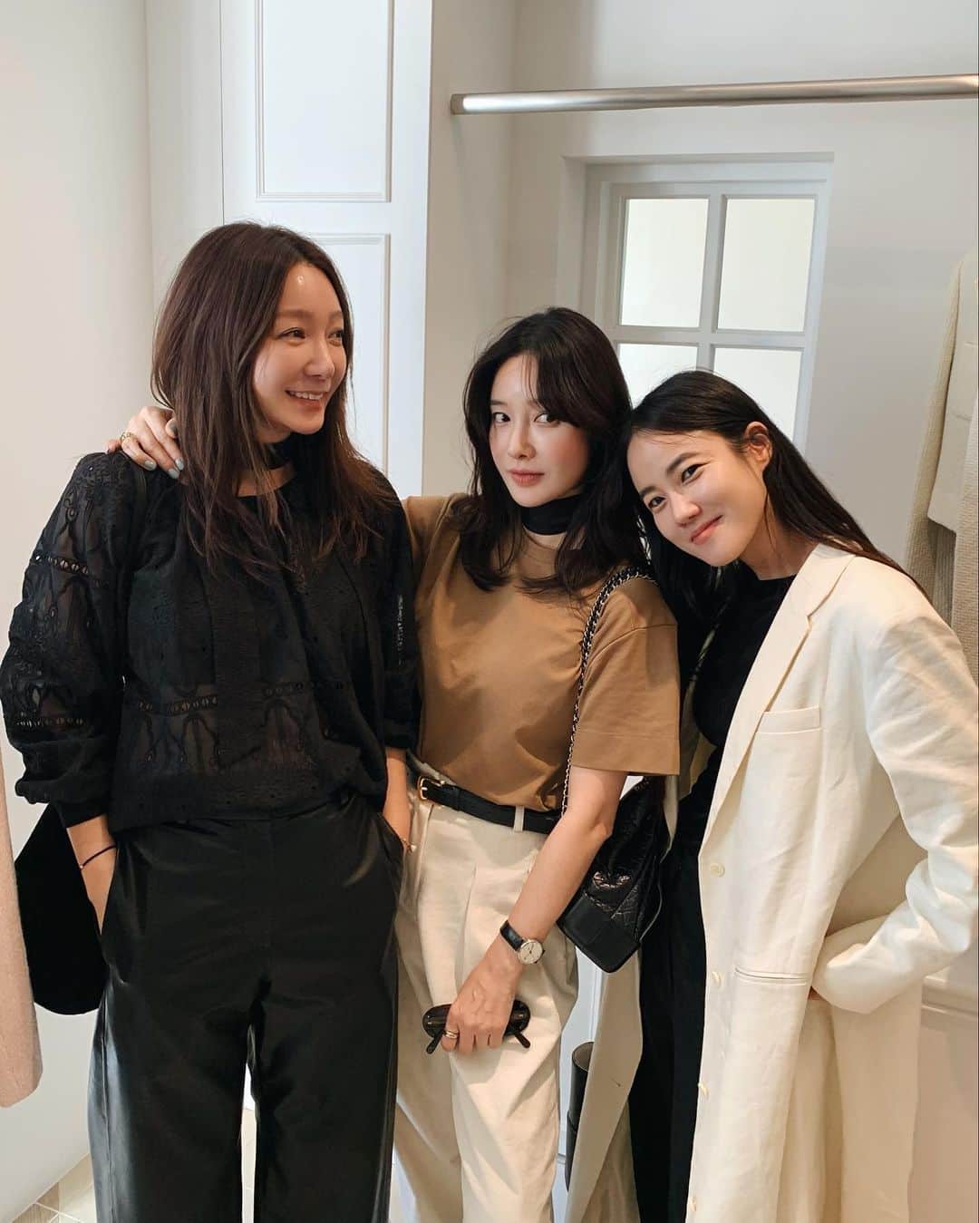 nanaさんのインスタグラム写真 - (nanaInstagram)「이렇게 잘하면 어똑하냐구 젤로!! 나 맨날 가도 되딩🖤 한남동 다시 오니 너무 좋다구  커피도 프로다 프로👍🏽」9月23日 18時05分 - luv__ribbon