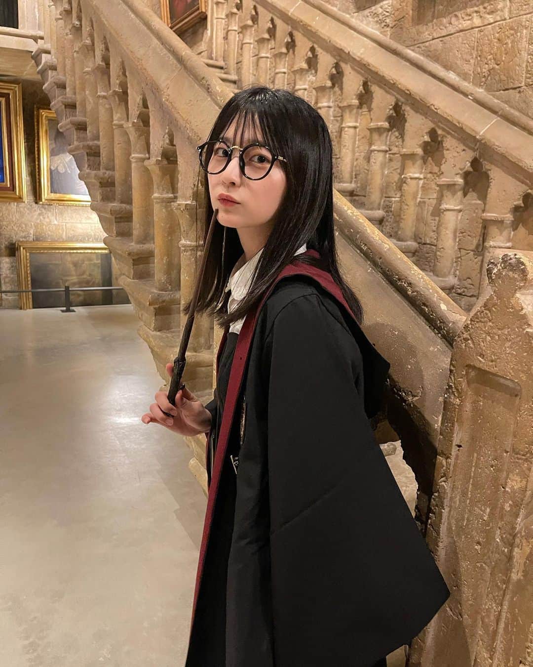 たぐちおとはのインスタグラム：「ハリーポッターだいすき幸せだった🌛 ローブ似合ってる？？」