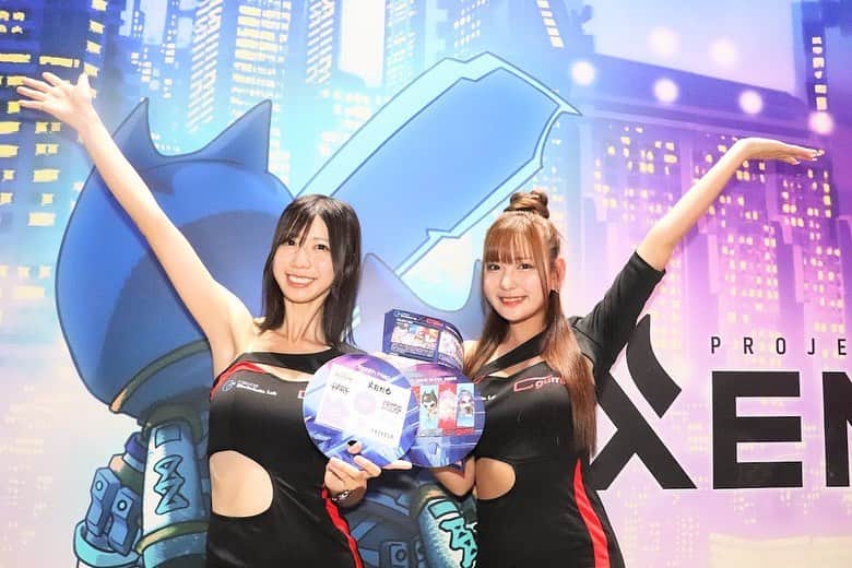 生田ちむのインスタグラム：「#TGS2023  3日目ありがとうございました！！ 一般dayたくさんの方が集まってくれて 嬉しかったです🥰 明日もお待ちしてます🌟  みづきてぃとコラボもたまにしてる😚レア🫶  #XENO #ファンキルオルタナ #東京ゲームショウ2023」