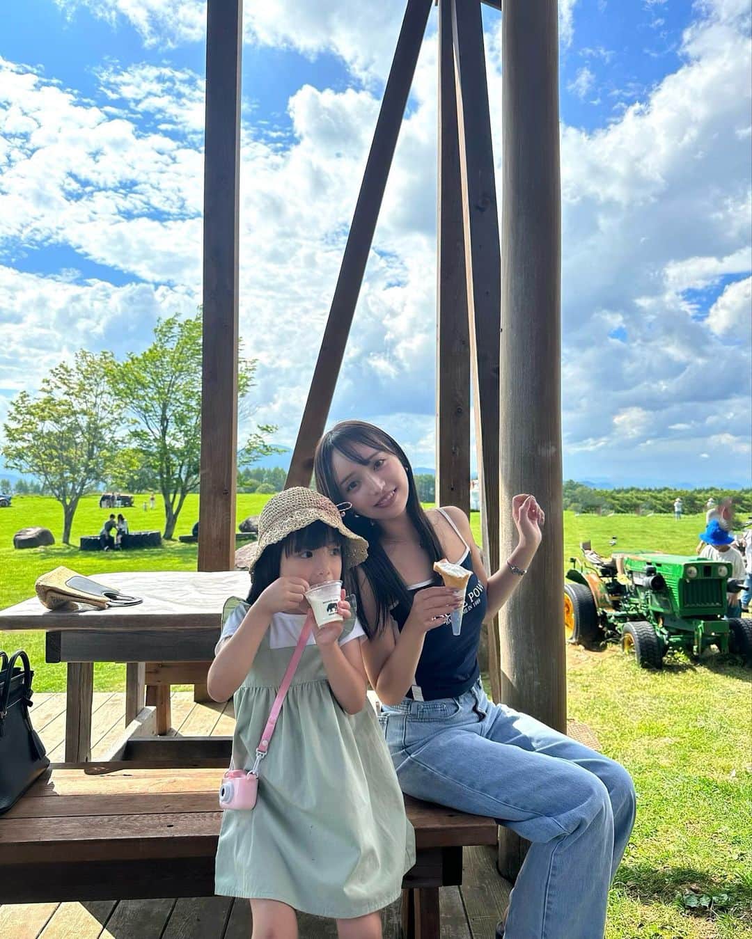 平尾優美花（ゆみちぃ）のインスタグラム：「かわいい親子でごめんなさいね〜👩‍👧🍉 #シングルマザー#親子」