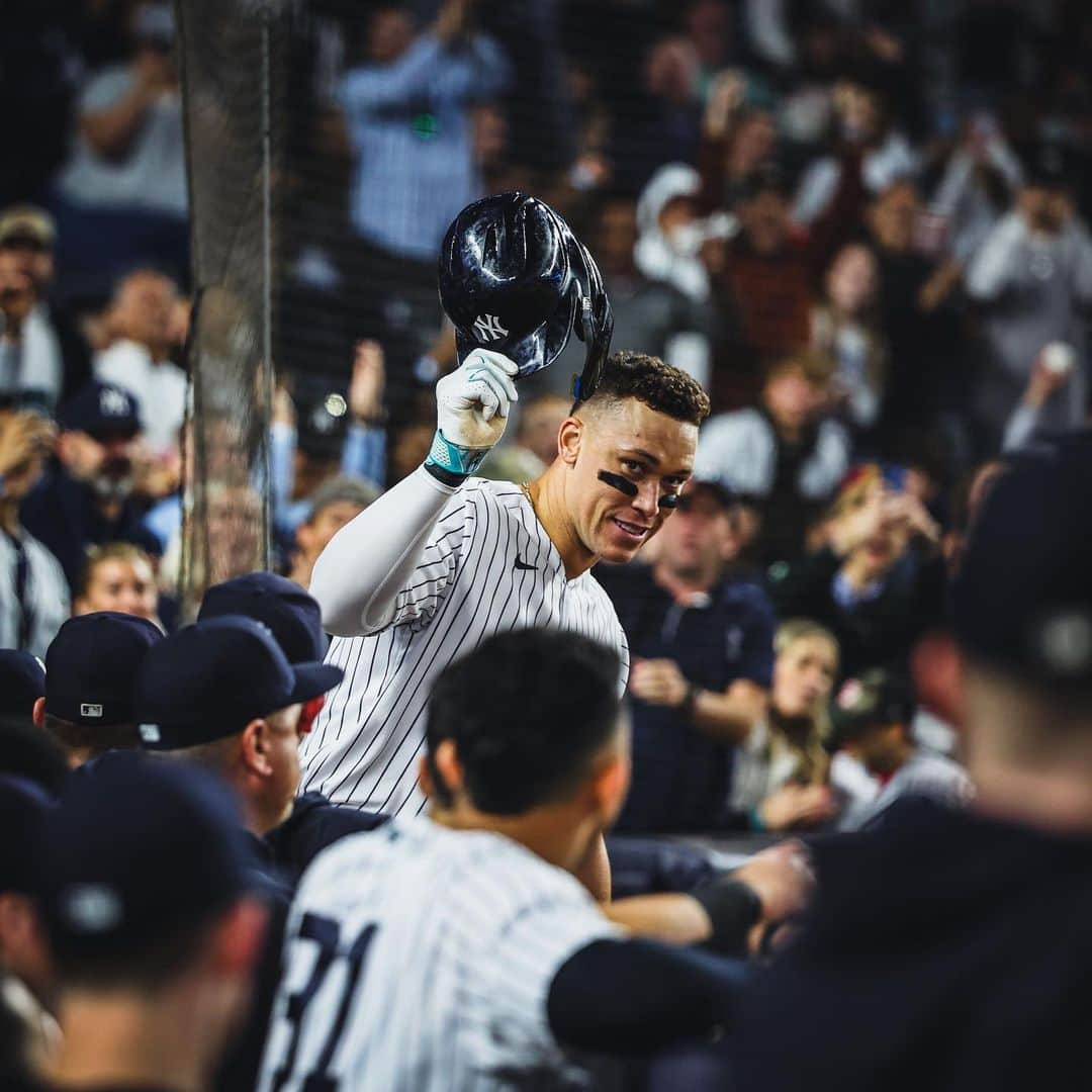 ニューヨーク・ヤンキースさんのインスタグラム写真 - (ニューヨーク・ヤンキースInstagram)「Cap Trick.」9月23日 10時45分 - yankees