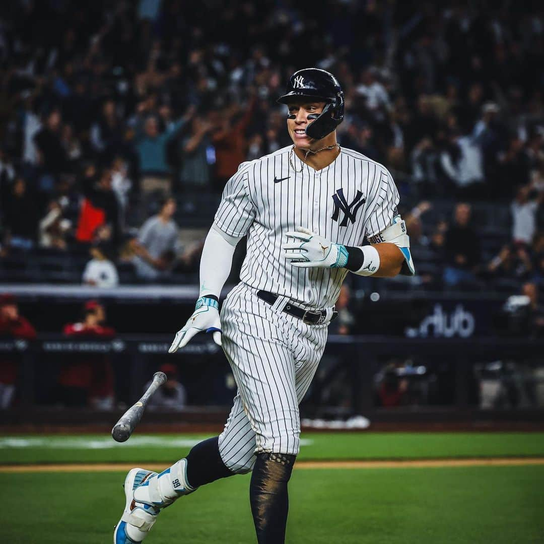 ニューヨーク・ヤンキースさんのインスタグラム写真 - (ニューヨーク・ヤンキースInstagram)「Cap Trick.」9月23日 10時45分 - yankees