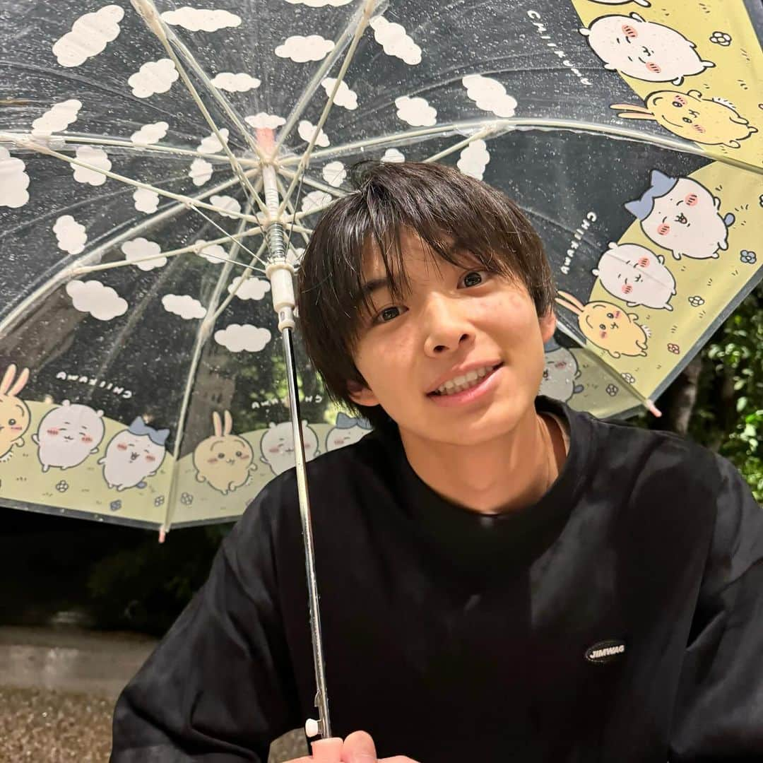 今井暖大さんのインスタグラム写真 - (今井暖大Instagram)「最近雨多くないー？？  #ちいかわの傘」9月24日 18時30分 - harutosroom