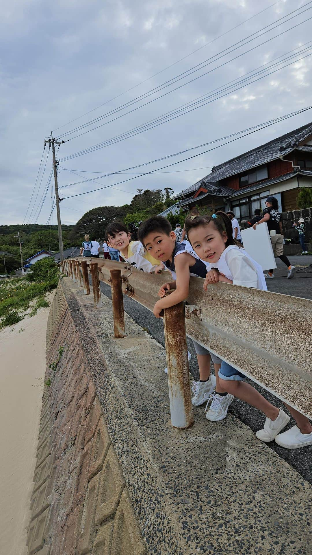 ばらかもんのインスタグラム：「⋱ #ばらかもん 公式のつぶやき☀️⋰  ばらかもんロスの方々に朗報です🫶🏻  9月25日(月)よる8時〜放送の 【FNSドラマ対抗 #お宝映像アワード 2023秋】にて、 ばらかもんのお宝映像がご覧いただけます.ᐟ.ᐟ  どんな映像なのかお楽しみに！👒  #杉野遥亮 #宮崎莉里沙 #寺田藍月 #加藤叶和 #フジテレビ」