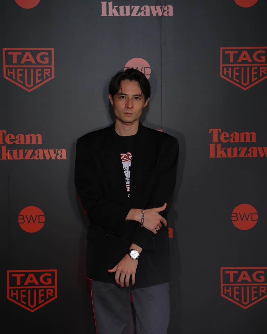 シールズ啓司さんのインスタグラム写真 - (シールズ啓司Instagram)「TAG HEUER x TEAM IKUZAWA  生沢さんとのコラボレーション。 目を引く赤と白が主体となった時計はとてもセクシーでした！  Thank you for having us！  #tagheuerxteamikuzawa  #tagheuer」9月23日 11時44分 - kkcc_