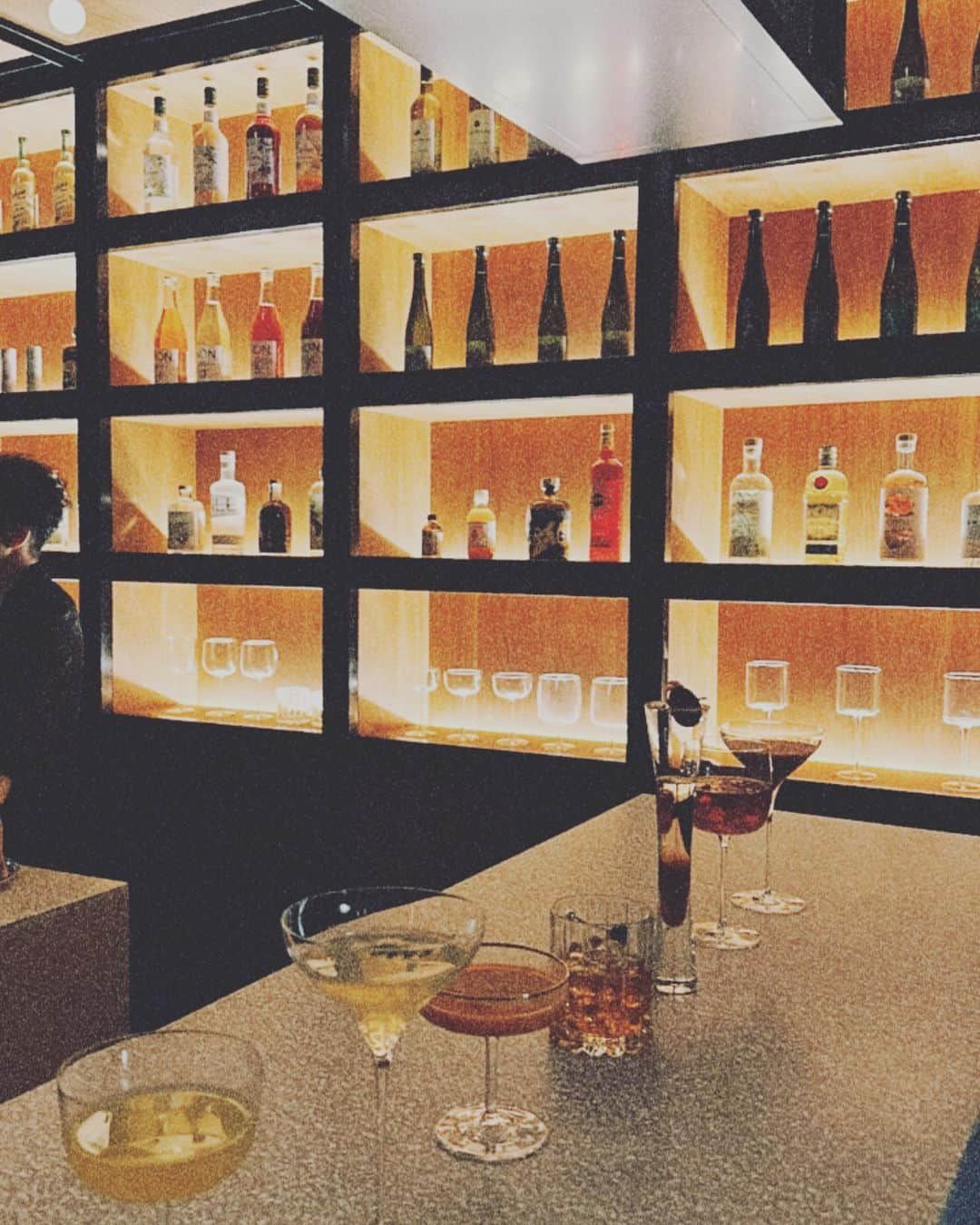 君島憂樹さんのインスタグラム写真 - (君島憂樹Instagram)「昨晩は🍸🩵💚 THE 5th by SUMADORI-BAR　OPENING RECEPTION 　 アサヒビール株式会社と株式会社電通デジタルが共同で設立したスマドリ株式会社は、『THE 5th by SUMADORI-BAR』をスマドリバー渋谷の5Fにオープン👏 ⁡ こちらにお邪魔しました！ 渋谷の真ん中に大人でおしゃれな空間ができていてすごく楽しかったです🥹 皆様もぜひ🫶🫶🫶 お洋服などの投稿はまた別でさせていただきます😊☁️  #the5th #the5th_by_sumadoribar  #sumadori_bar_shibuya  #彼女とバーなう #どうぞ #笑」9月23日 12時01分 - yuuki_kimijima0427