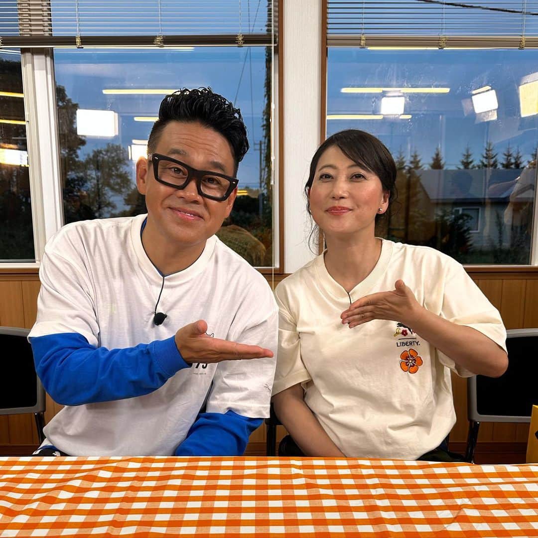宮川大輔さんのインスタグラム写真 - (宮川大輔Instagram)「#満天⭐️青空レストラン #北海道上士幌町 #友近さん #楽しかったなぁ #美味しかったなぁ。 #是非是非見てくださいませ！」9月23日 12時12分 - miyagawadai