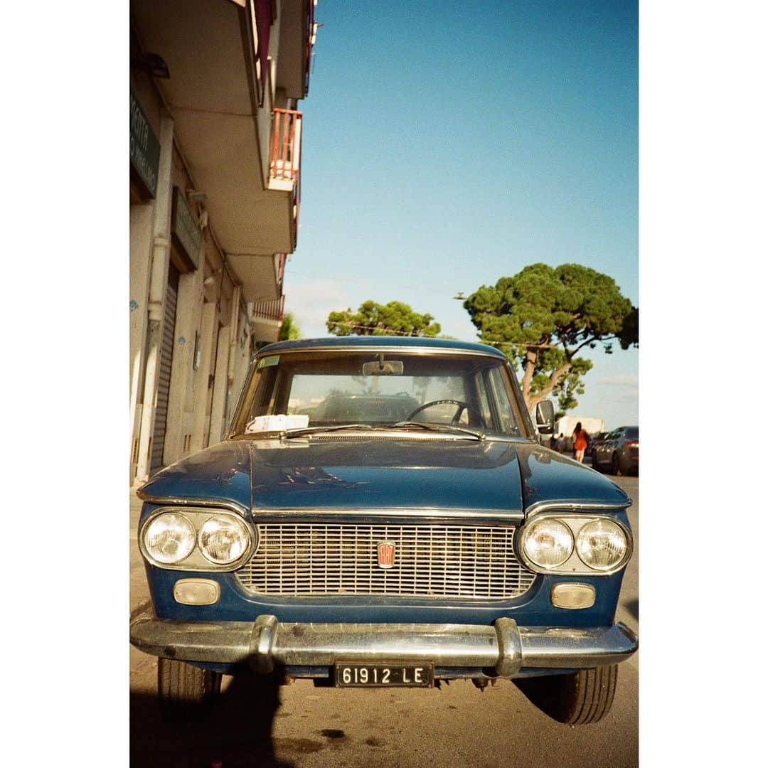 ペ・ジョンナムさんのインスタグラム写真 - (ペ・ジョンナムInstagram)「rollei35 classic film photos 🙃🙏📸🎞️🎞️🎞️ #rollei35 #filmphotography #노보정노필터 #배작가」9月23日 12時33分 - jungnam_bae