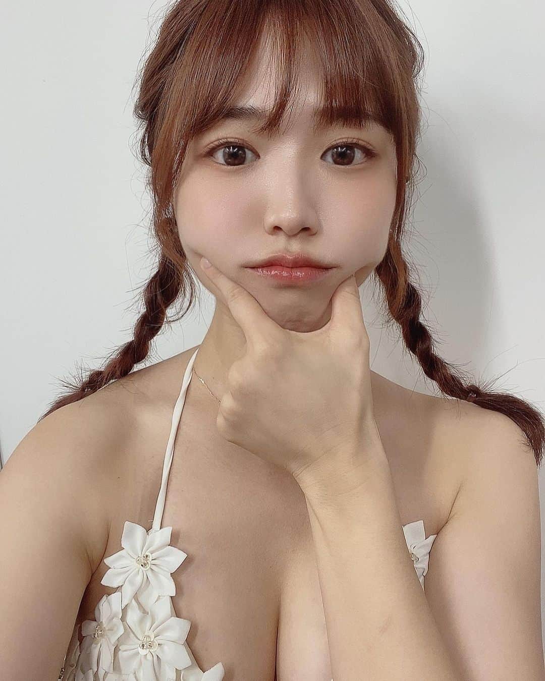 鈴原りこさんのインスタグラム写真 - (鈴原りこInstagram)「🐶🐶🐶 . . .  #グラビア#グラドル#グラビアアイドル#撮影会#撮影#アイドル#フォロー#followｍe#아이돌#그라비아#りこぴん#写真集#講談社」9月23日 13時11分 - suzuhara_riko