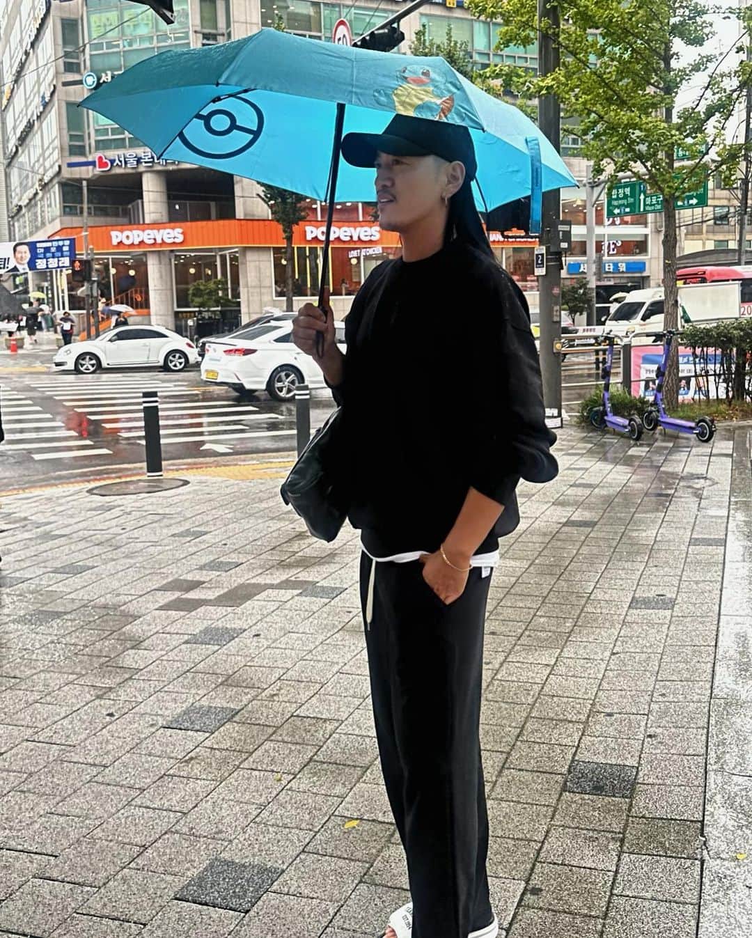 JunJunさんのインスタグラム写真 - (JunJunInstagram)「. 🇰🇷✈️👋🏽  韓国涼しくてお洋服は秋仕様🍁 @notonlyfortoday_official   #seoul #韓国」9月23日 13時41分 - junjun393