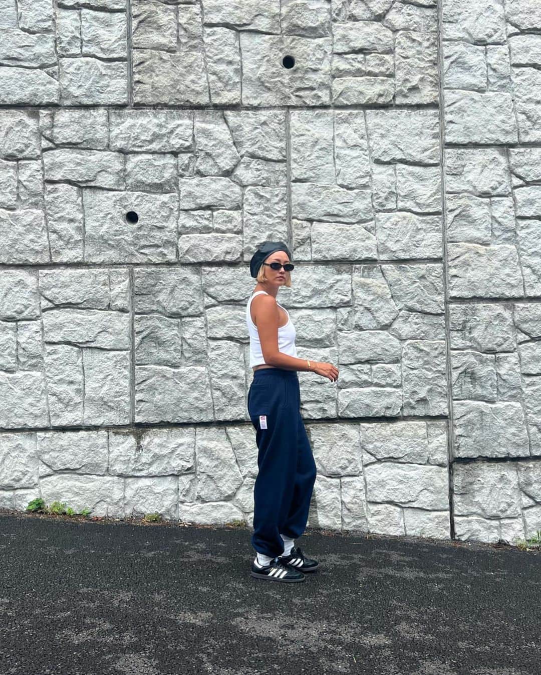 亜弥のインスタグラム：「🐞 sweat @timc_inc  tops @tw2021twtw  shoes @adidasoriginals  sunglasses @lespecs   #ootd  #sweat #秋服始動」