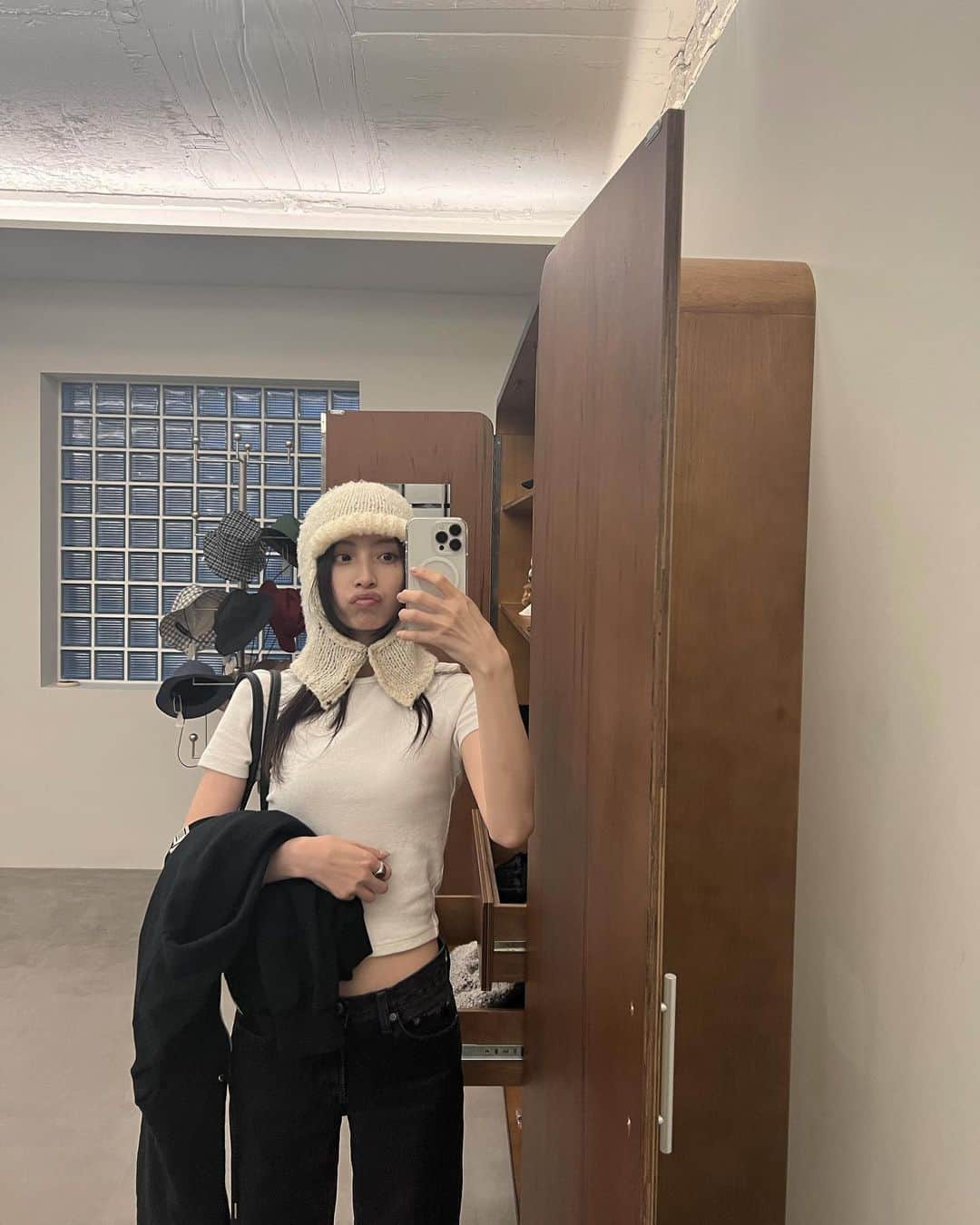 永井理子さんのインスタグラム写真 - (永井理子Instagram)「ぽぽちゃん一緒にいてくれて心強い🇰🇷♡  帽子屋さんかわいかった〜」9月23日 19時37分 - riko_1221