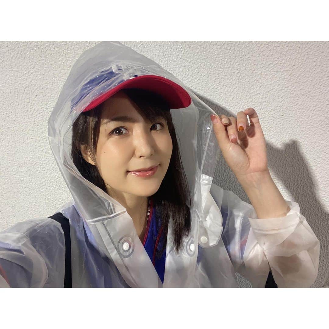 のインスタグラム：「今週の野球観戦写真⚾️  水曜は神宮3塁側で 5-6×サヨナラ負け🥲  木曜は神宮ネット裏2階で 8-9勝ち🐨  金曜はとれせん終わりで 着いたら中断していて雨天ノーゲーム⚾️  この3連戦で私の今年の現地観戦終了しました、多分🙂  今年もたくさん観戦できて楽しかった☺️✨ 来年はもっと観られるといいなあ☺️✨  #dragons #中日ドラゴンズ #ドラゴンズ女子 #ドラゴンズファンと繋がりたい #ドラゴンズファン #中日ドラゴンズ好きな人と繋がりたい #野球 #野球観戦 #野球女子 #npb #プロ野球 #プロ野球好きな人と繋がりたい」