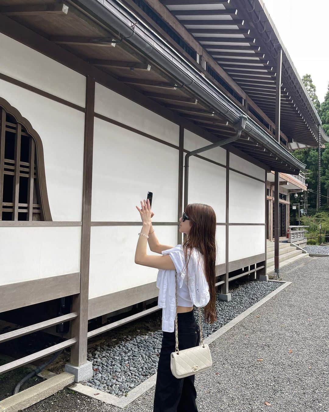 せたこさんのインスタグラム写真 - (せたこInstagram)「Saying good bye to summer   😌🍁  すごくパワーが溢れてる場所だった よくないものが全部どこかにとんでった感じがした かわいいお地蔵さんにまた会いに行きたい  #kyoto #京都」9月23日 14時24分 - setako