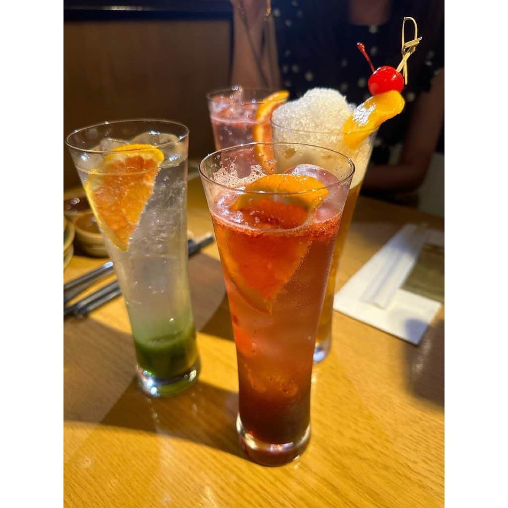 坂本奈津美さんのインスタグラム写真 - (坂本奈津美Instagram)「🍹👩‍👩‍👧‍👧💓  Makan malam dengang teman-teman 2-C. Hari malam senang sekali. Tak terasa waktu cepat berlalu.🥹 Mudah-mudahan bisa jumpa lagi semuanya.💕  #jakarta #indonesia #kenangan #kenanganterindah #🇰🇷 #🇯🇵」9月23日 14時36分 - sakamoto_natsumi