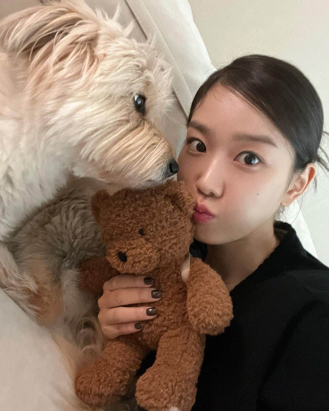チャン・ヒリョンのインスタグラム：「🐶」