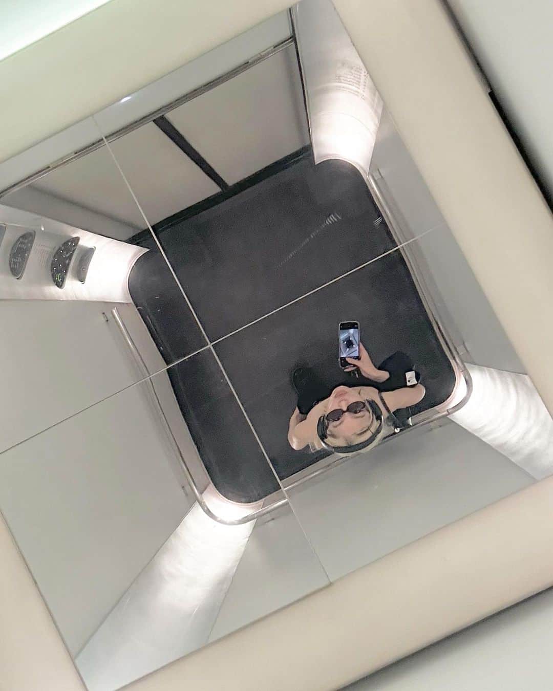 Sachiのインスタグラム：「🥷🍩」