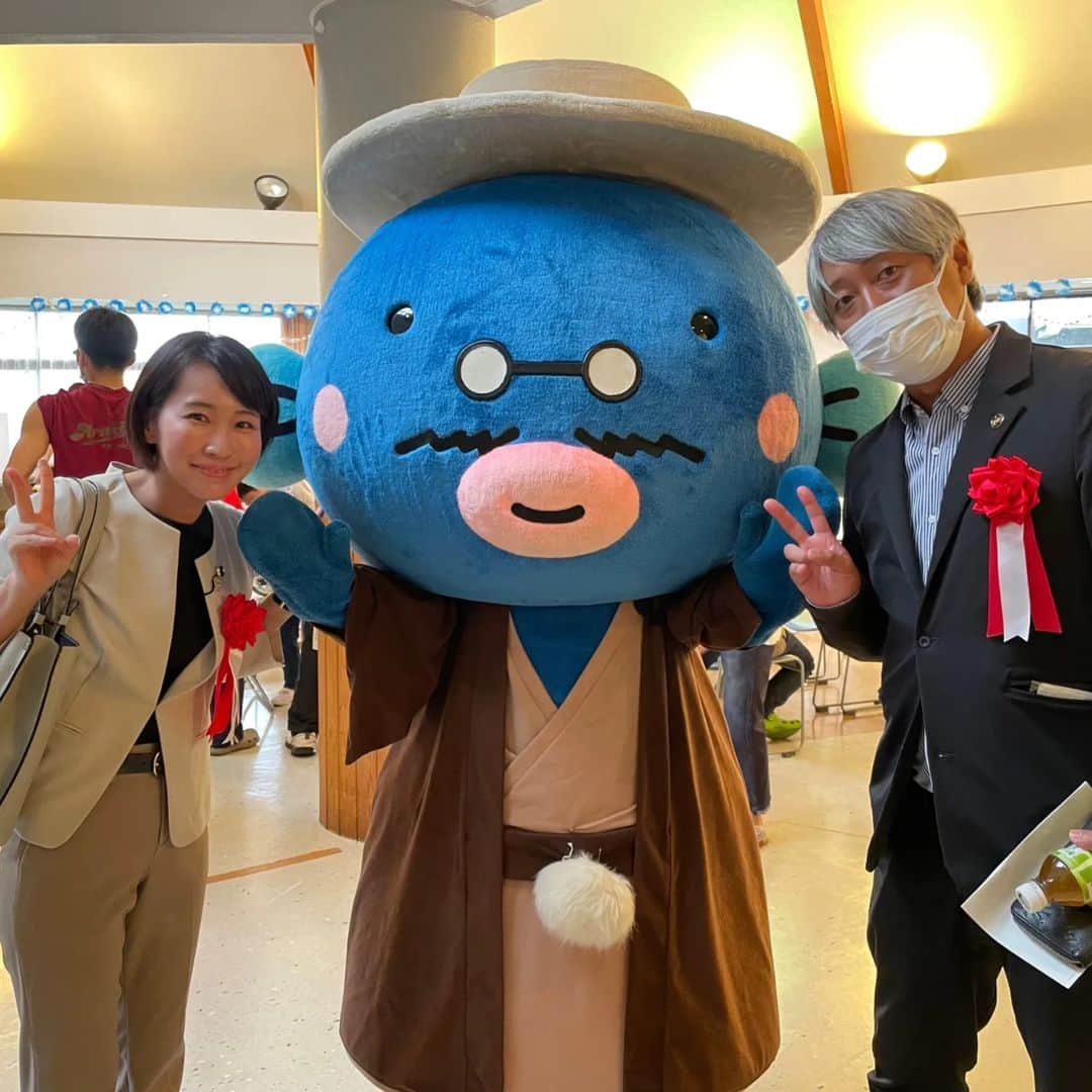 水野友貴のインスタグラム：「四年ぶりの『あらき園祭』に我孫子ライオンズクラブの井上会長とお邪魔しました☺️ 喫茶店など各ブースでの皆様のご活躍を拝見させていただきました✨ #あらき園 #あらき園祭  #手賀沼のうなきちさん #うなきち さん #我孫子ライオンズクラブ #我孫子市 #我孫子  #千葉県議会議員 #水野ゆうき」