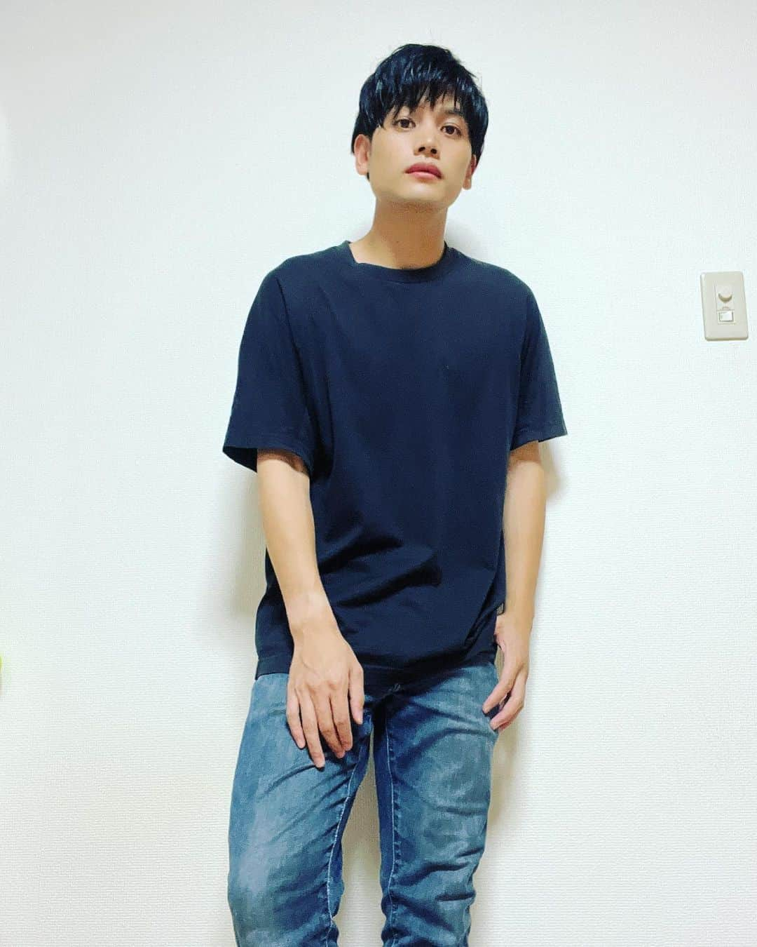 河原田巧也さんのインスタグラム写真 - (河原田巧也Instagram)「Threads始めてみました。 Xにもインスタにも呟くようなことでもないことを投稿してみます（ややこしい）  気軽にできそうでいいね」9月23日 16時11分 - takuminari