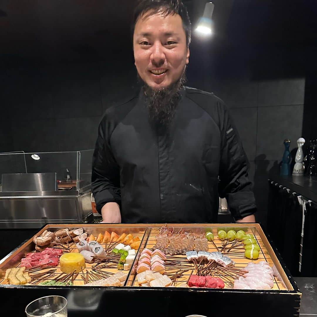 CHEHONのインスタグラム：「六本木にある創作串揚げ屋 「pyon」さん マスターは地元が同じ大阪の生野区。 めっちゃ美味しいです。」