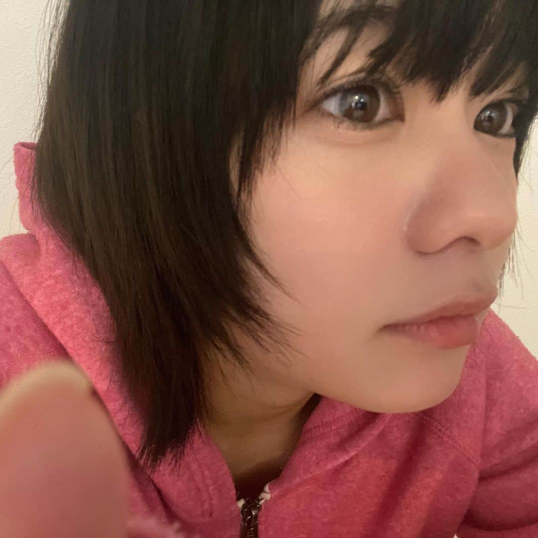 吉柳咲良さんのインスタグラム写真 - (吉柳咲良Instagram)「みんながナチュラルメイクの方が好きって言うからしゃーなし？投稿してあげるよ😠💨」9月23日 17時21分 - kiryusakura_official