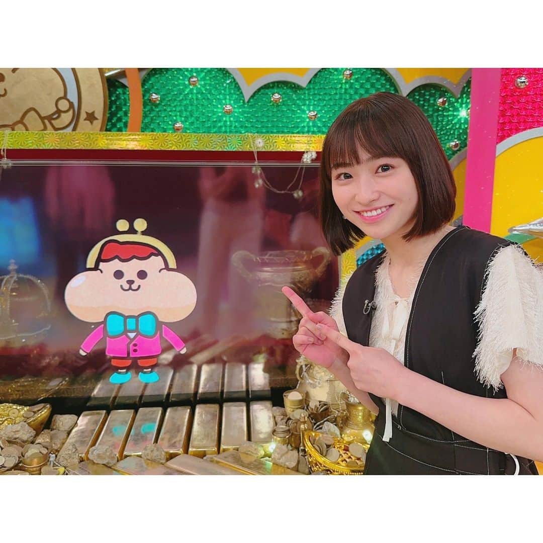 田牧そらのインスタグラム：「💰  今日はカネオくんです！ 今回は「いろんな秋のお金の秘密を大発見SP!」です！  シャシインマスカットやサグラダ・ファミリア、危険生物や古代ローマについてなど盛りだくさんです！  私はとくにサグラダ・ファミリアが印象に残っていて、いつか行ってみたいなと思いました。  今夜19時半からです！ ぜひご覧ください！  トップス @heki_official ワンピース @oneway_press  #有吉のお金発見突撃カネオくん  #田牧そら」
