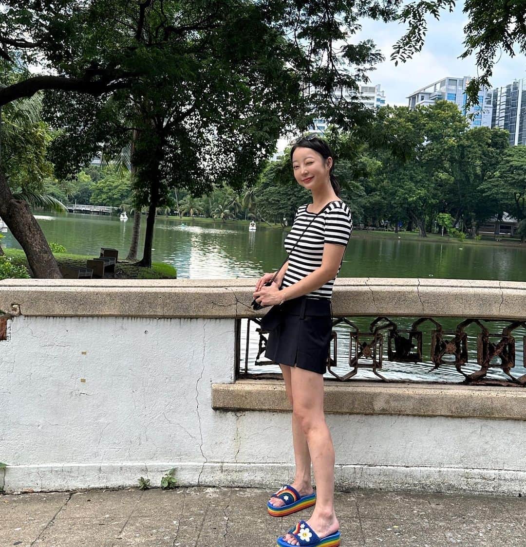 ヘリンのインスタグラム：「Bkk memory 🤟🩷@goodgalhanna  @rukarukainsta」