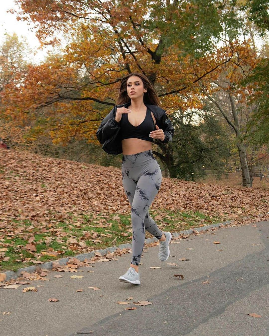 ヤネット・ガルシアさんのインスタグラム写真 - (ヤネット・ガルシアInstagram)「💪🏻 🍁 🍂 @yanetgarciahealthcoach」9月24日 3時58分 - iamyanetgarcia