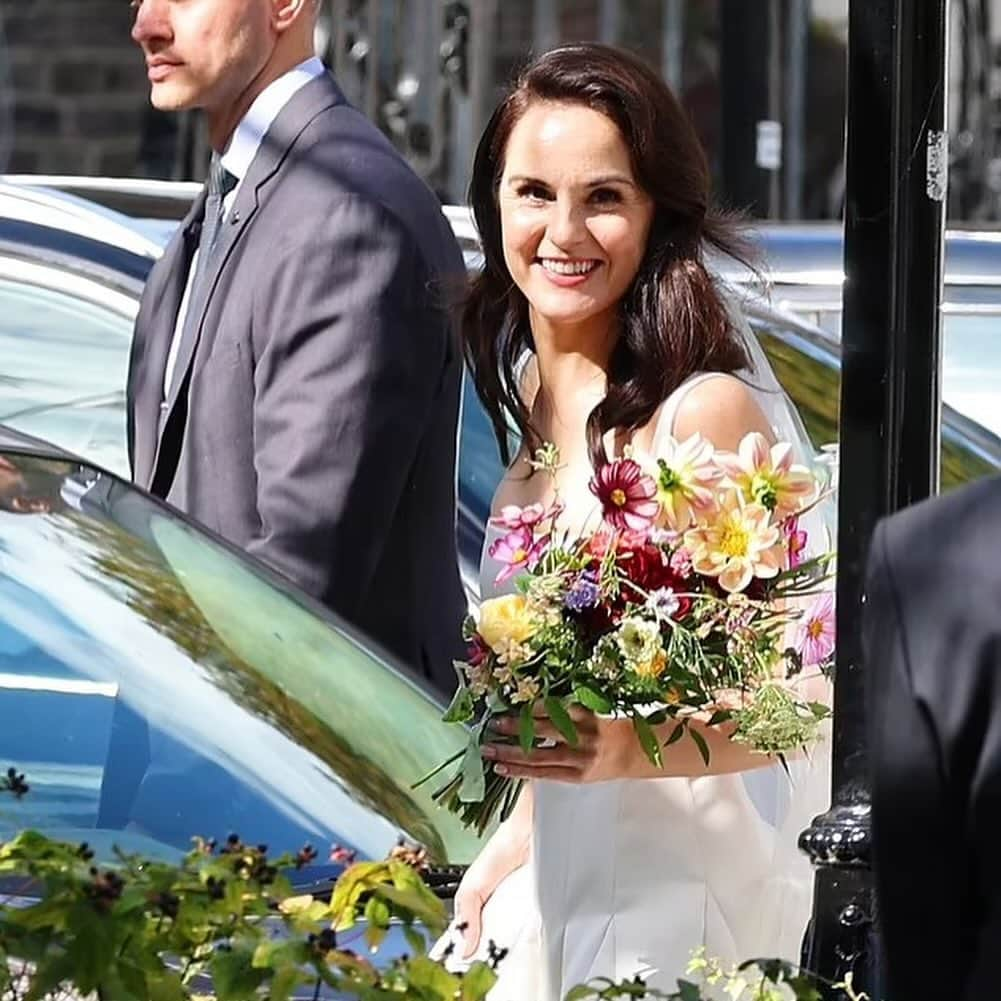 ミシェル・ドッカリーさんのインスタグラム写真 - (ミシェル・ドッカリーInstagram)「congrats to michelle and her boyfriend jasper waller bridge who got married today in london!!!😭💕✨!!! im so so so happy for the both of them! michelle looks so gorgeous and happy!!!! i wish them all the love and happiness in the world! #michelledockery #jasperwallerbridge」9月24日 4時05分 - theladydockers