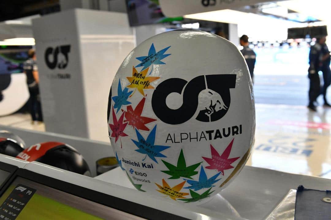 The Japan Timesさんのインスタグラム写真 - (The Japan TimesInstagram)「In welcome news for Japanese @F1 fans, Yuki Tsunoda's (@yukitsunoda0511) return to the grid for the 2024 season was confirmed by his @alphataurif1 team on Saturday, one day before he contests his home #JapaneseGP at Suzuka Circuit in Mie Prefecture.  The Japan Times was given a peek into the #AlphaTauri garage during Saturday's practice session as Tsunoda prepared for afternoon qualifying.  📸 @dokool  #f1 #yukitsunoda #角田裕毅 #formulaone」9月23日 19時40分 - thejapantimes