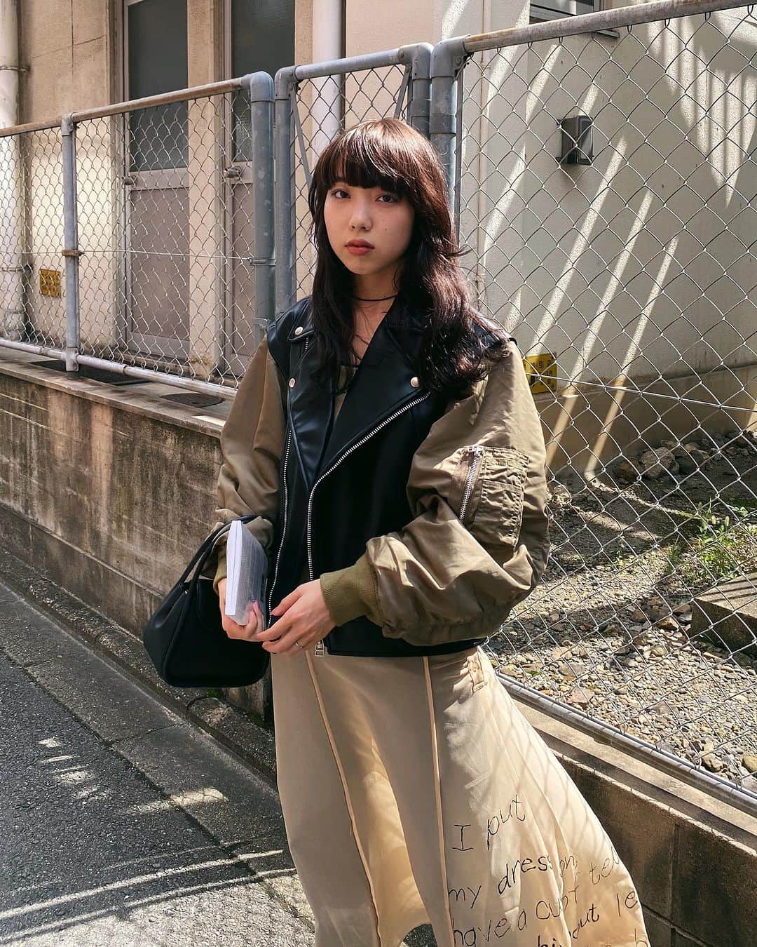 MOUSSY SNAPさんのインスタグラム写真 - (MOUSSY SNAPInstagram)「#MOUSSYSNAP @kanon_makabe 157cm  ・FAUX LEATHER DETACHABLE JACKET(010GAG30-5160) ・SWITCHING SLIP DRESS(010GA730-5750) ・SIDE STRAP MINI CHAIN BAG(010GAG51-6590)c ・RUBBER SHORT BOOTS(010GAS52-5630) 全国のMOUSSY店舗／SHEL'TTER WEBSTORE／ZOZOTOWNにて発売中。  #MOUSSY」9月23日 19時54分 - moussysnap