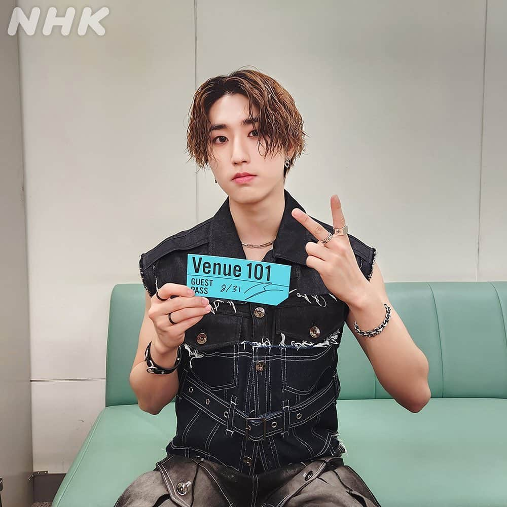 NHK「シブヤノオト」さんのインスタグラム写真 - (NHK「シブヤノオト」Instagram)「#Venue101 Presents #StrayKids 5-STAR LIVE ⭐️⭐️⭐️⭐️⭐️ このあと23時から放送❣️  ✨Stray Kids✨  ゲストパスに サインをいただきました🎫🖊  #ハン🐿 #フィリックス🐥 #スンミン🐶 #アイエン🦊」9月23日 20時12分 - nhk_venue101