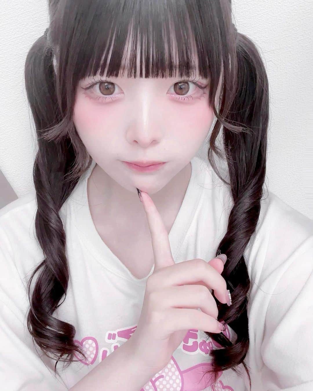 このはのインスタグラム：「すきっちゅーの！><  #09  #ツインテール」