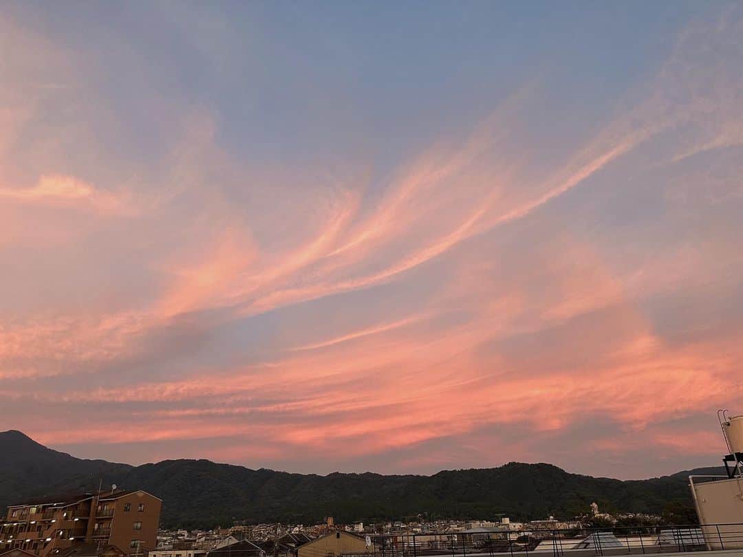 のインスタグラム：「_ 家のベランダからの空」