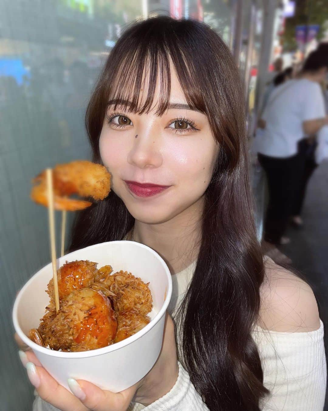 NUIのインスタグラム：「⁡ ⁡ ⁡ 韓国投稿last🇰🇷 ⁡ 屋台のガーリックシュリンプ🦐🧄 屋台大好きだからいつも食べすぎちゃう…🐷 ⁡ ⁡ #オリックス#BsGirls #Bs2023 #baseball #プロ野球 #野球女子 #野球 #野球好き #京セラドーム大阪  #野球好きな人と繋がりたい　  #オリックスバファローズ#instalike #instagood #pic #photo #selfie #followme #f4f #like4like #follow #Instagram #love #fashion #いいね #韓国 #韓国旅行 #明洞」