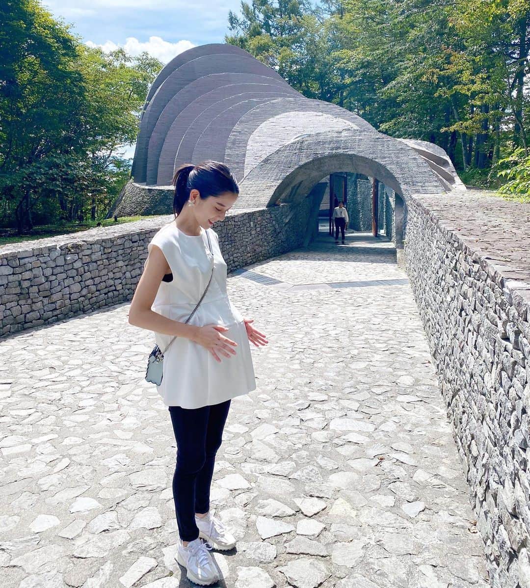 武田伊央のインスタグラム：「いよいよ最後のレギュラーweek✨  明日10:30〜テレビ「サンデーウォッチ」 　　18:15〜ラジオ「財津和夫　虹の向こう側」 　　24:30〜ラジオ「#いおれな」  25日06:30〜ラジオ「田畑竜介GrooooowUp」 26日06:30〜ラジオ「田畑竜介GrooooowUp」  視聴者、リスナー、一緒に働く仲間など お世話になった方々への感謝の気持ちを胸に お送りしたいと思います。  是非ご覧に、そしてお聴き下さい☺️✨ よろしくお願いします。」