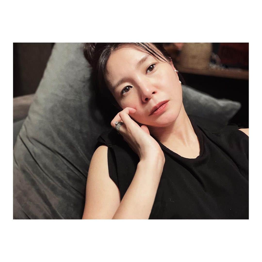 知花くららのインスタグラム：「とあるプロジェクトのために工務店さんと打ち合わせでした。  ああ楽しすぎる。 好きなものとかコトのことばかり考えて。  みなさますてきな土曜の晩を。」